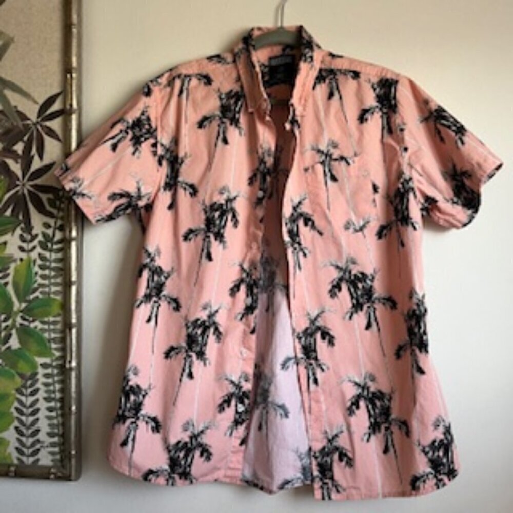 Hawaiian Shirt Palm Trees Design Men's L Massive Brand Pink Black​​​​​​​​